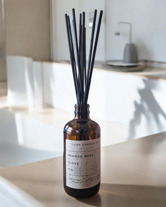 CHRISTMAS HEARTH REED DIFFUSER